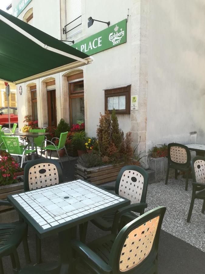 Hotel De La Place Liffol-le-Grand ภายนอก รูปภาพ